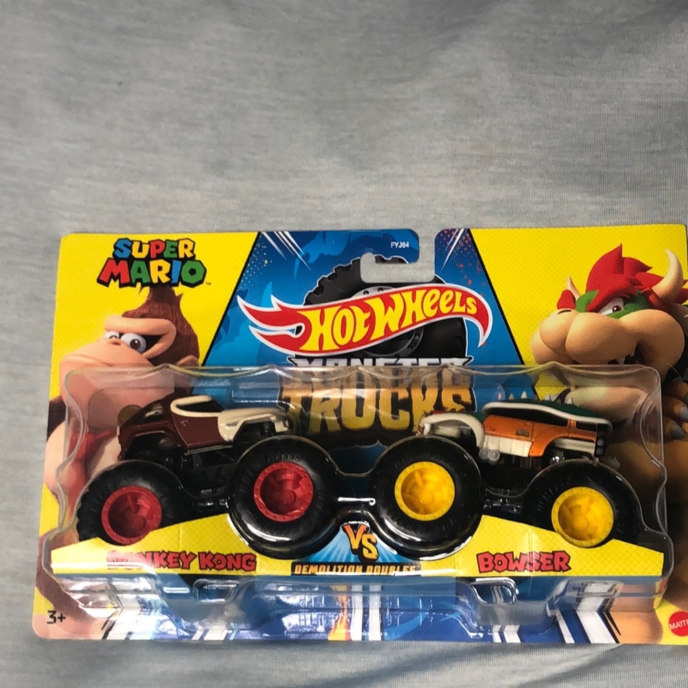Hot Wheels Monster Trucks Super Mario